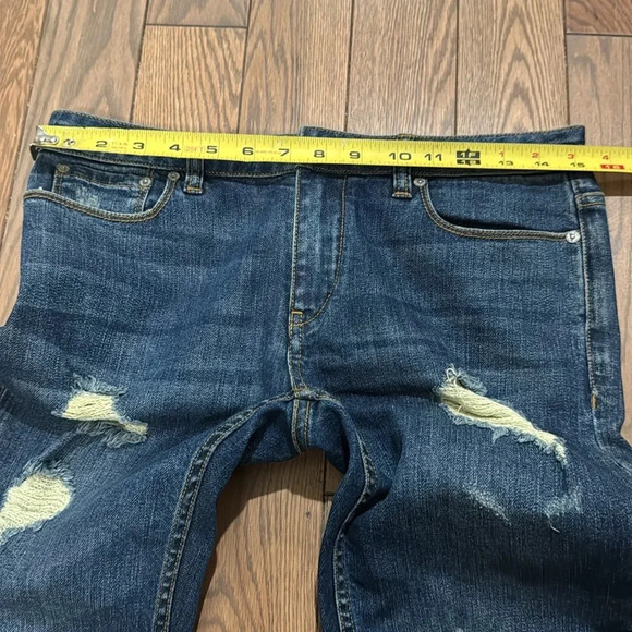 Armani Exchange J13 SLIM FIT JEANS size 4 (EU27) High Waisted Distressed - Picture 6 of 8